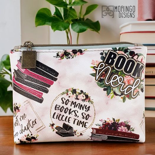 Read a Book #5 Zipper Pulls