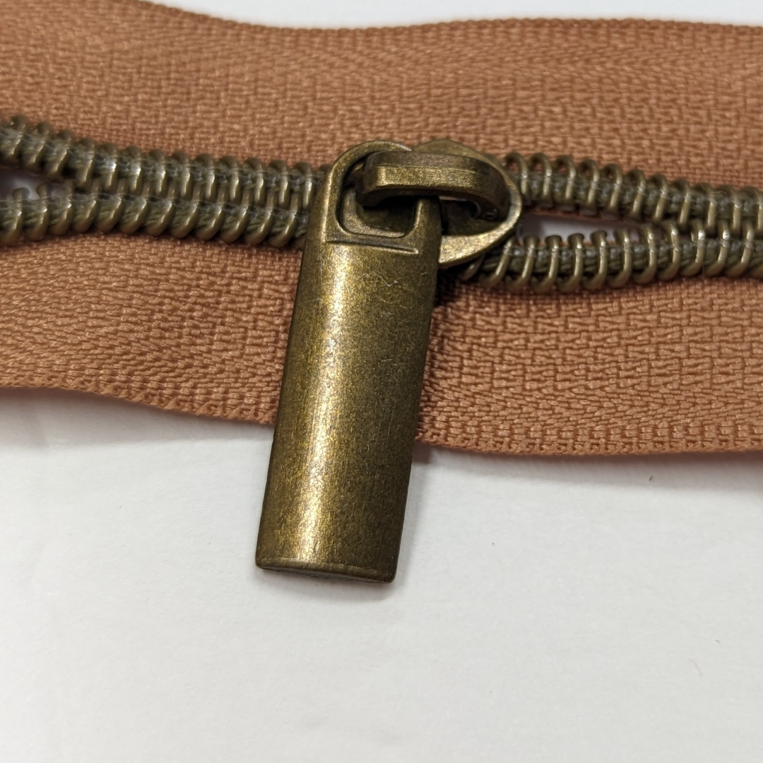 Classic Bar #5 Zipper Pulls