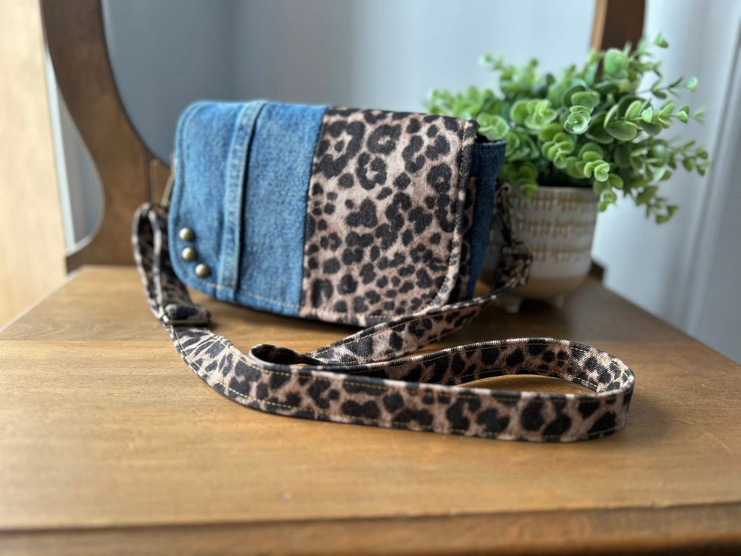 Domed Chicago Screws - Pack of 6